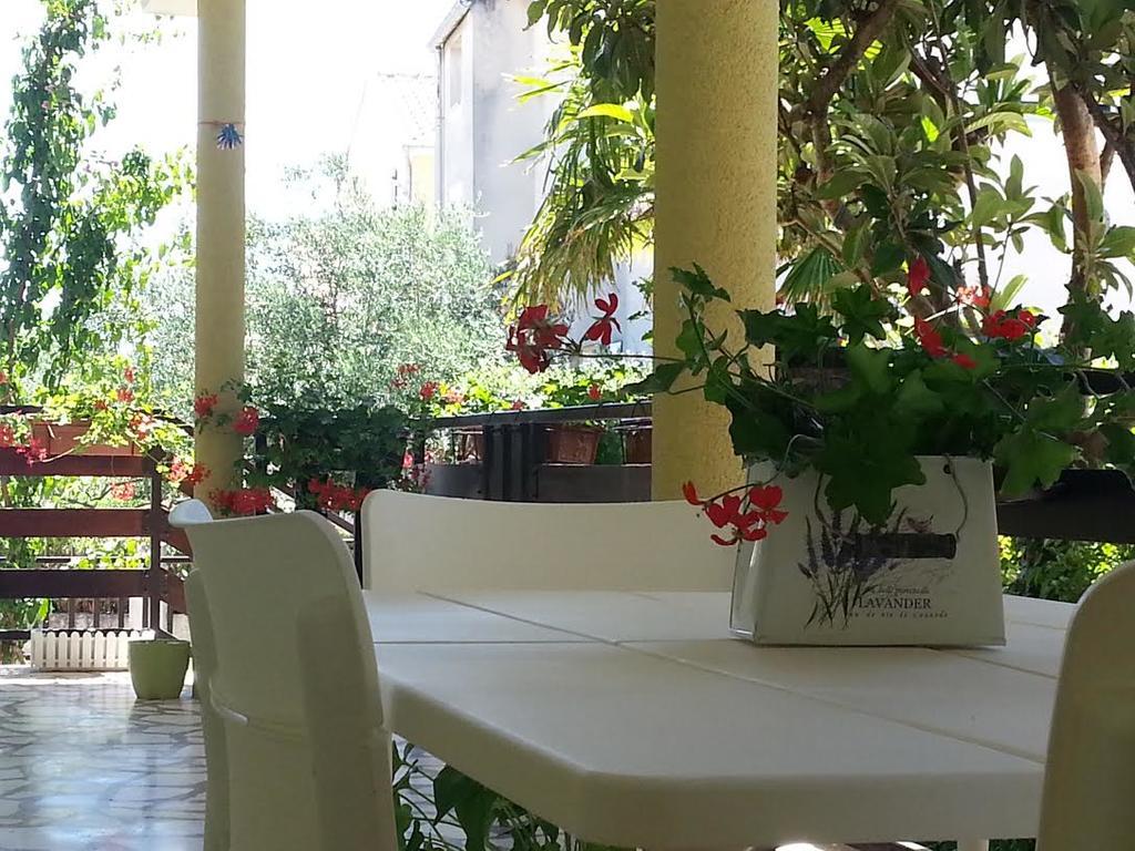 Apartment Perunika Zadar Bagian luar foto